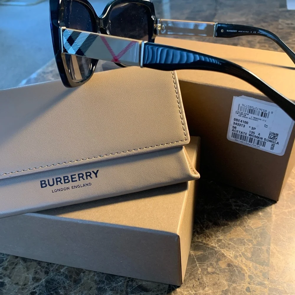 Burberry Black Polarized Sunglasses 😎 - Picture 2 of 7